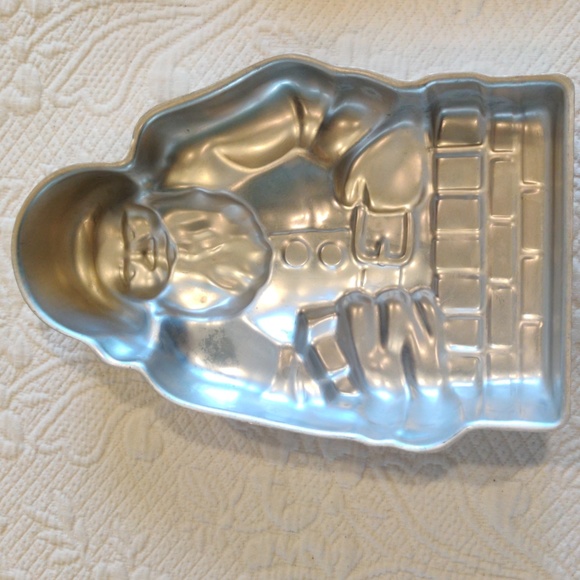 Vintage Christmas Santa Going Down The Chimney Cake form Baking Mold - Picture 3 of 9